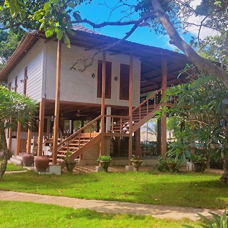 Maluk Pasir Putih Resort & Resto מראה חיצוני תמונה