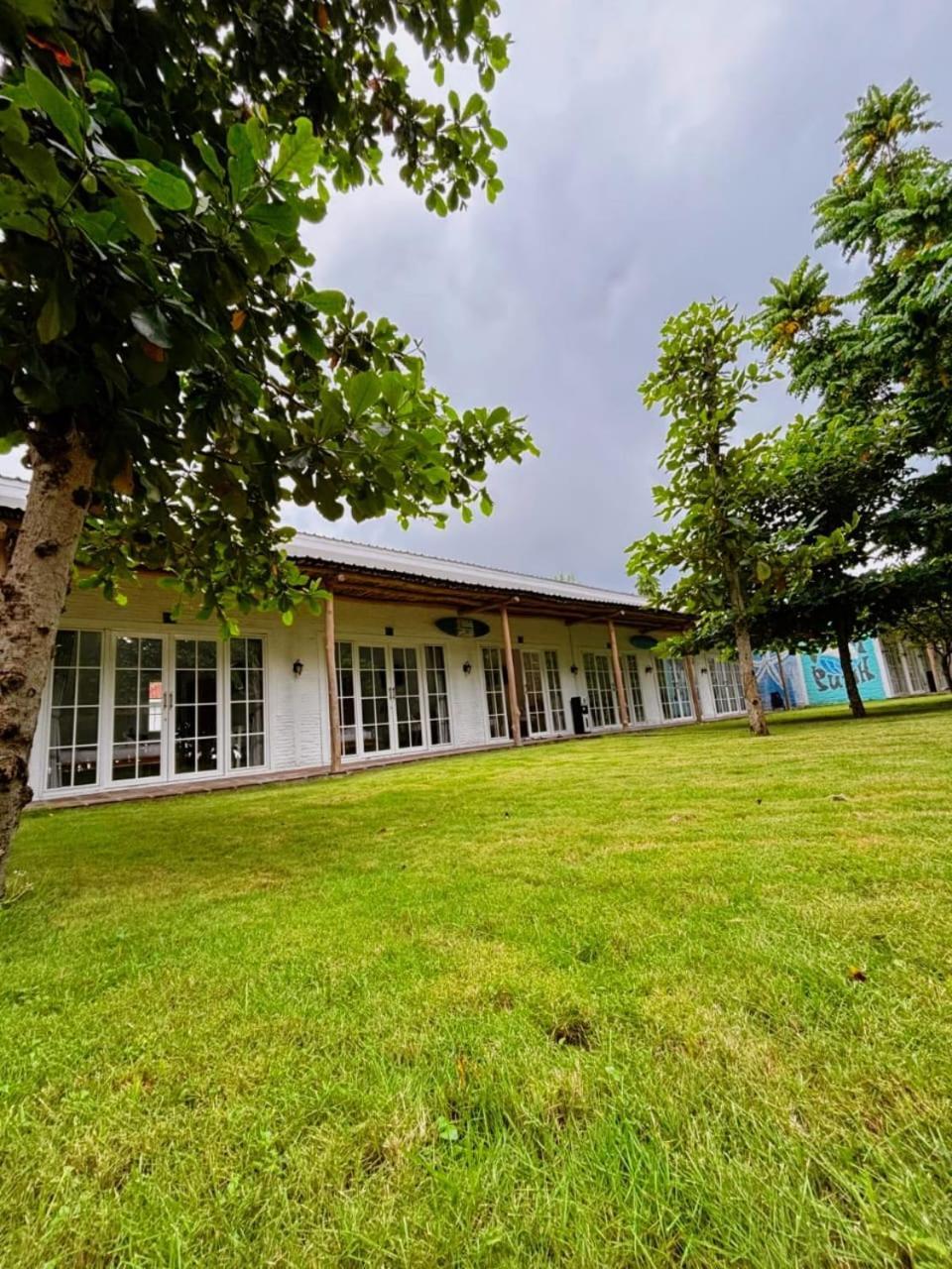 Maluk Pasir Putih Resort & Resto מראה חיצוני תמונה